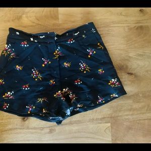Louis Vuitton shorts size 36
